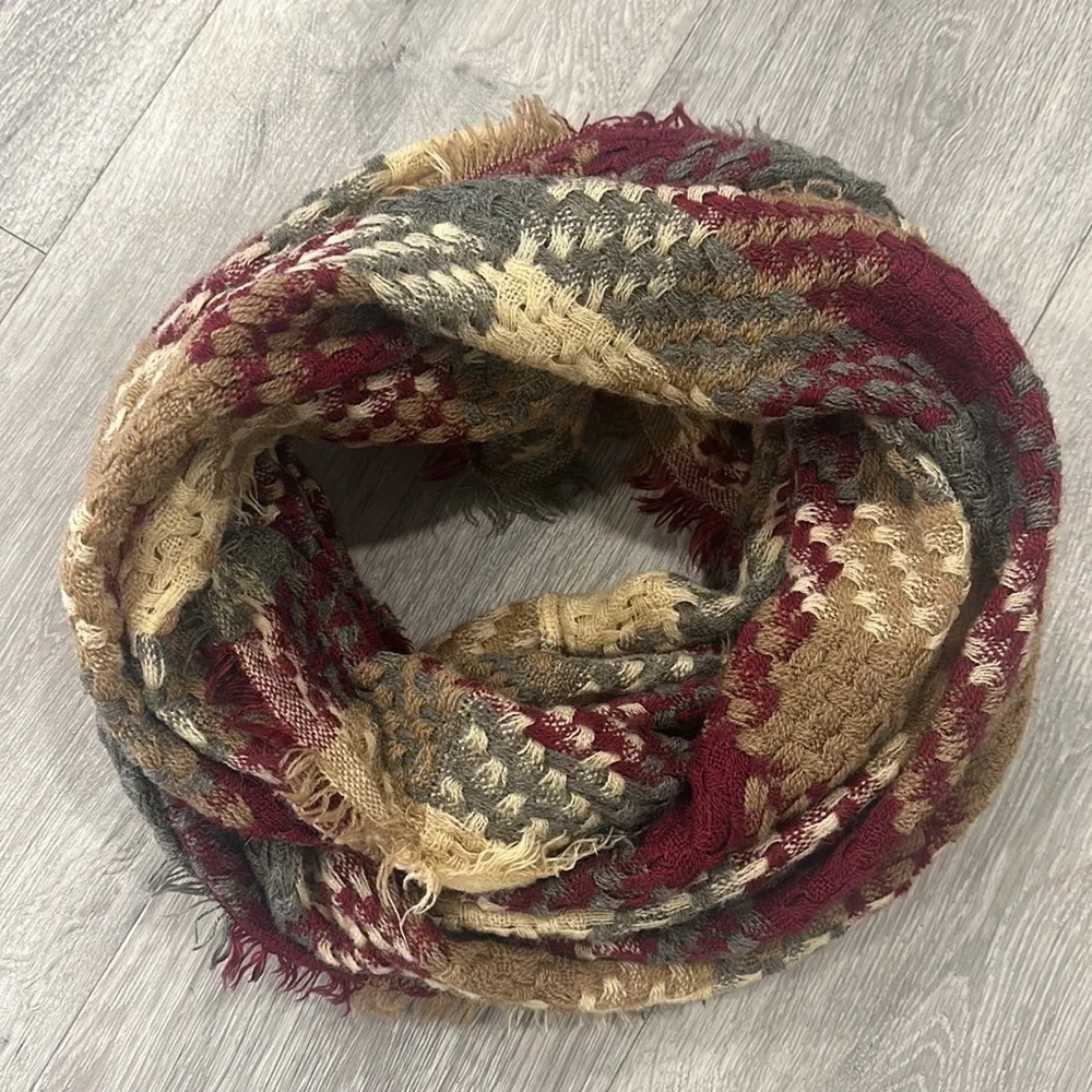 Women’s Infinity Circle Wrap Woven Plaid Neck Warmer Winter Scarf Boho Fashion